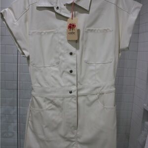 Entro Ivory Button-Up Top